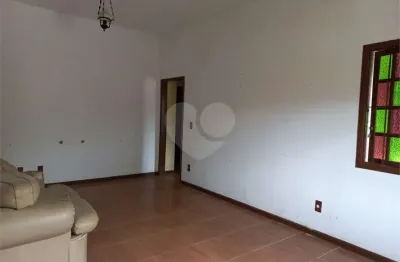 Casa com 2 quartos à venda na Maria Rosa Celistre, Itaipu, Niterói
