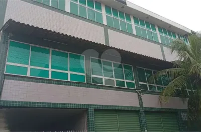 Prédio à venda na Rua José Leonardo, Neves (Neves), São Gonçalo