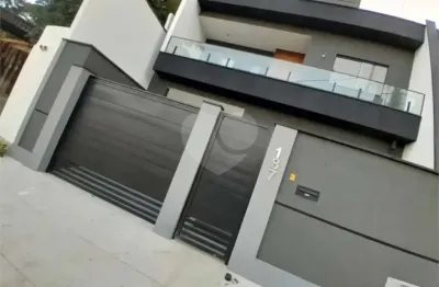 Casa com 3 quartos à venda na Professor Adamastor Camara Ribeiro, Maravista, Niterói