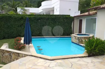 Terreno em condomínio fechado à venda no Engenho do Mato, Niterói 