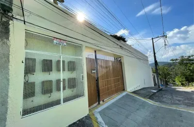 Terreno em condomínio fechado à venda na Travessa E, 133, Sapê, Niterói