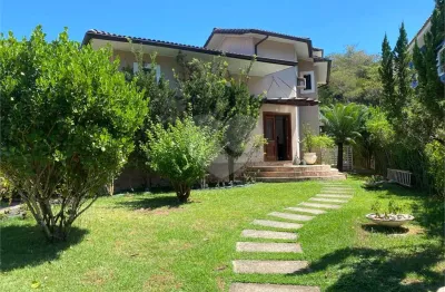 Terreno em condomínio fechado à venda no Ubatiba, Maricá 