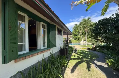 Terreno em condomínio fechado à venda em Piratininga, Niterói 