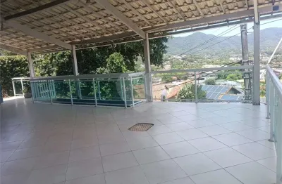 Terreno em condomínio fechado à venda em Itaipu, Niterói 