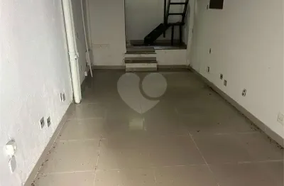 Sala comercial à venda na Estrada Francisco da Cruz Nunes, 836, Itaipu, Niterói