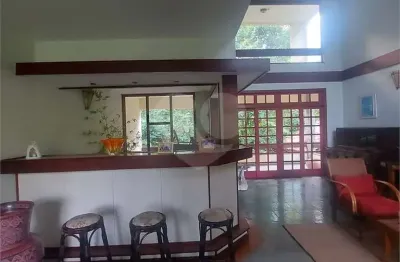 Terreno em condomínio fechado à venda em Piratininga, Niterói 