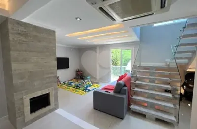 Terreno em condomínio fechado à venda na Rua Amadeu Gomes, 126, Sapê, Niterói