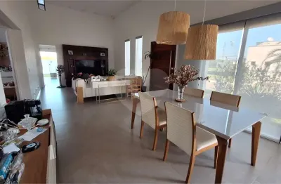 Condomínio com 3 quartos à venda em cajueiros (itaipuaçu) - rj