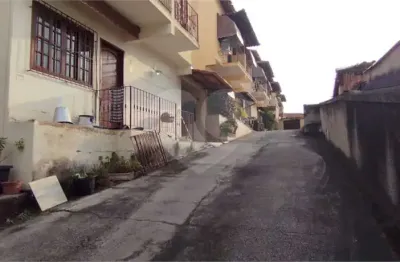Casa com 2 quartos à venda na Rua Firmino Magalhães, 70, Colubande, São Gonçalo