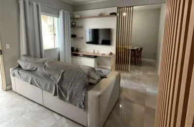 Casa com 2 quartos à venda na Rua Frederico Malesherbes Figueredo, 271, Maria Paula, São Gonçalo