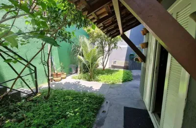 Casa com 4 dormitórios à venda, 248 m² por R$ 650.000,00 - Largo da Batalha - Niterói/RJ