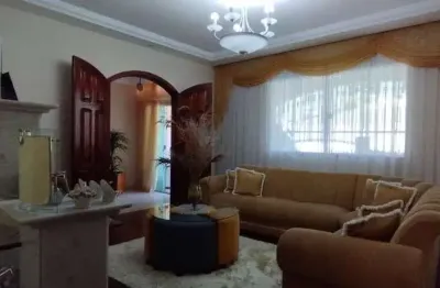 Casa com 3 dormitórios à venda, 132 m² por R$ 750.000,00 - Centro - São Gonçalo/RJ