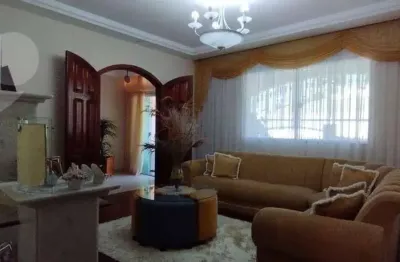 Casa com 3 dormitórios à venda, 132 m² por R$ 750.000,00 - Centro - São Gonçalo/RJ