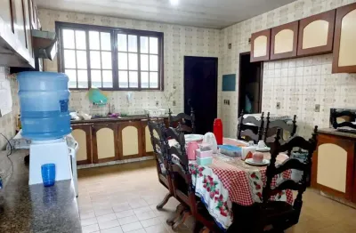 Casa com 4 quartos à venda na Rua Tapajós, 30, São Francisco, Niterói