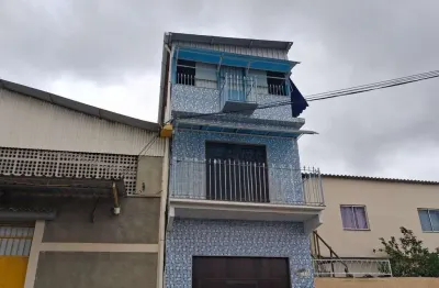Casa com 3 quartos à venda na Rua Padre Adalberto Seixas, 120, Laranjal, São Gonçalo