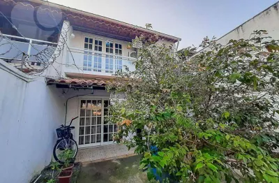 Casa com 3 dormitórios à venda, 150 m² por R$ 760.000,00 - Piratininga - Niterói/RJ