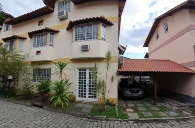 Casa com 3 dormitórios à venda, 120 m² por R$ 500.000,00 - Maria Paula - Niterói/RJ