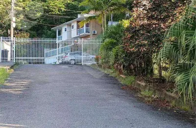 Terreno à venda na Rua José Mocarzel, 18, Serra Grande, Niterói