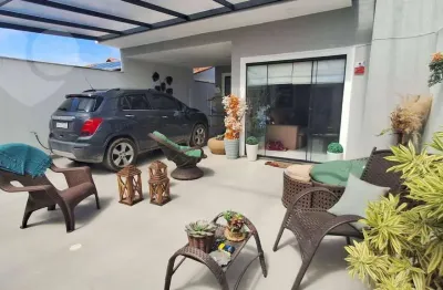 Casa com 3 dormitórios à venda, 150 m² por R$ 890.000,00 - Jardim Atlântico Oeste (Itaipuaçu) - Maricá/RJ