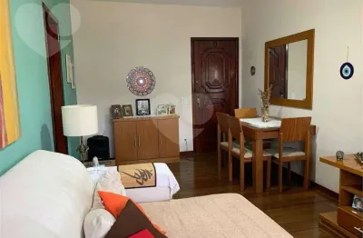 Ótimo apto situado em local de fácil e rápido acesso, vista livre, indevassado, 03 qts., 120m², R$ 610.000 - Icaraí - Niterói/RJ