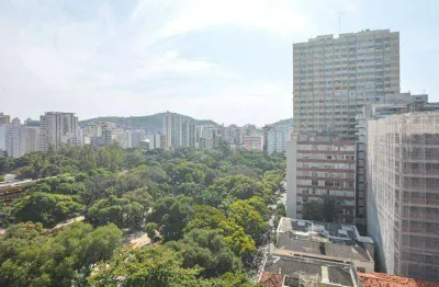 Apartamento sol da manhã com vista livre para o Campo de São Bento