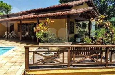 Casa em condomínio fechado com 4 quartos à venda na Avenida Cruz Nunes, 777, Piratininga, Niterói