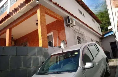 Casa com 4 dormitórios à venda por R$ 472.500,00 - Santa Rosa - Niterói/RJ