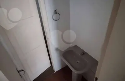 Sala comercial para alugar na Avenida Ernani do Amaral Peixoto, 178, Centro, Niterói