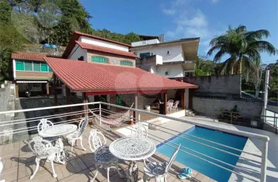 Casa com 3 dormitórios à venda, 297 m² por R$ 1.250.000,00 - Itaipu - Niterói/RJ