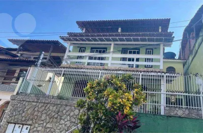Casa com 2 dormitórios à venda, 220 m² por R$ 480.000,00 - Venda da Cruz - São Gonçalo/RJ