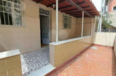 Casa com 2 quartos à venda na Rua Doutor Alcides Figueiredo, 27, Centro, Niterói
