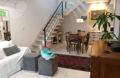 Casa com 3 dormitórios à venda, 120 m² por R$ 640.000,00 - Serra Grande - Niterói/RJ