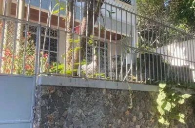 Casa com 6 dormitórios à venda, 200 m² por R$ 1.500.000,00 - Fátima - Niterói/RJ