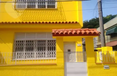 Casa com 2 dormitórios à venda, 153 m² por R$ 450.000,00 - Santa Rosa - Niterói/RJ