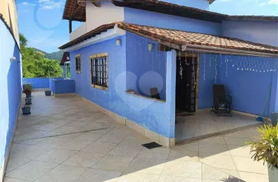 Casa à venda, 360 m² por R$ 390.000,00 - Santa Bárbara - Niterói/RJ