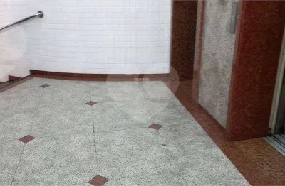 Sala comercial com 1 sala à venda na Avenida Ernani do Amaral Peixoto, 207, Centro, Niterói