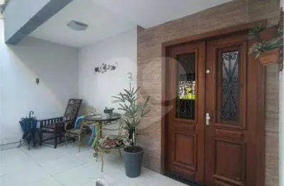 Casa com 2 quartos à venda na Rua Fagundes Varela, 583, Ingá, Niterói