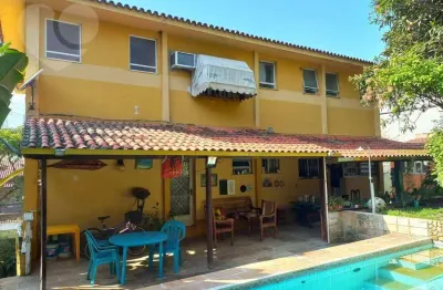 Casa com 4 dormitórios à venda, 279 m² por R$ 990.000,00 - Largo da Batalha - Niterói/RJ