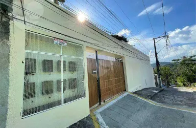 Casa com 2 dormitórios à venda, 56 m² por R$ 275.000,00 - Sape - Niterói/RJ