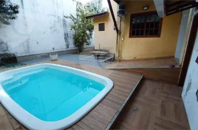 Casa com 4 dormitórios à venda, 260 m² por R$ 790.000,00 - Maria Paula - Niterói/RJ
