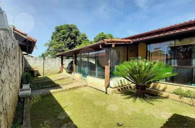 Casa com 3 dormitórios à venda, 201 m² por R$ 950.000,00 - Itaipu - Niterói/RJ
