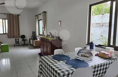 Casa com 4 quartos à venda na Rua Domingos Amaral Moraes Filho, 276, Itaipu, Niterói