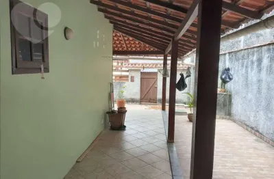 Casa em condomínio fechado com 3 quartos à venda na Avenida Doutor Eugênio Borges, 3990, Rio do Ouro, São Gonçalo