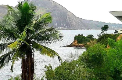 Lindo apartamento no Ingá, Condomínio Blue Tree, lateral com belíssima vista Mar, MAC e para o Verde