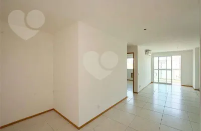 Apartamento andar alto,visão livre,próximo ao polo gastronômico do jardim icarai!!