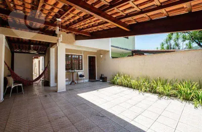 Casa com 3 dormitórios à venda, 251 m² por R$ 800.000,00 - Piratininga - Niterói/RJ