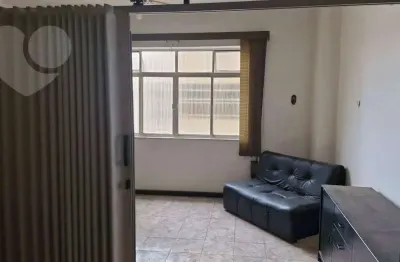 Ótima oportunidade de morar ou investir em um quarto e sala ao lado do Plaza