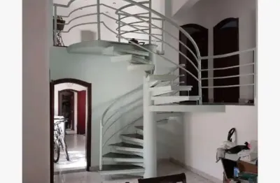 Casa para Venda em Americana, Vila Bertini, 4 dormitórios, 3 banheiros