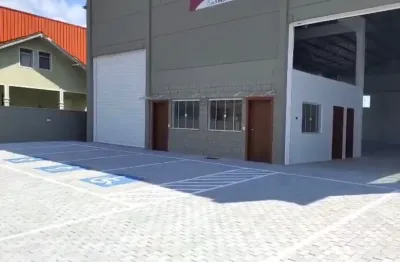 Galpão industrial com fácil acesso as principais vias da região