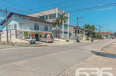 Casa com 7 quartos à venda na Rua Miosotes, 2586, Fátima, Joinville